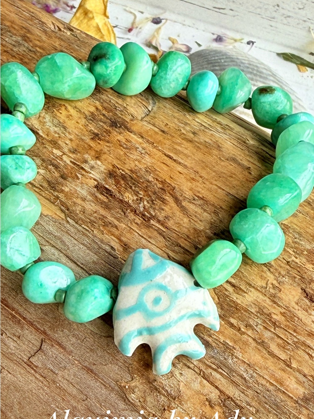 Alquimia Amazonite Green Beaded Bracelet with Ceramic Fish Accent